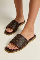 Women's Flat Slide Sandals Comfortable Open Toe Summer Slippers in Brown