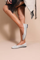 Ladies Beige Woven Breathable Flat Ballet Shoes