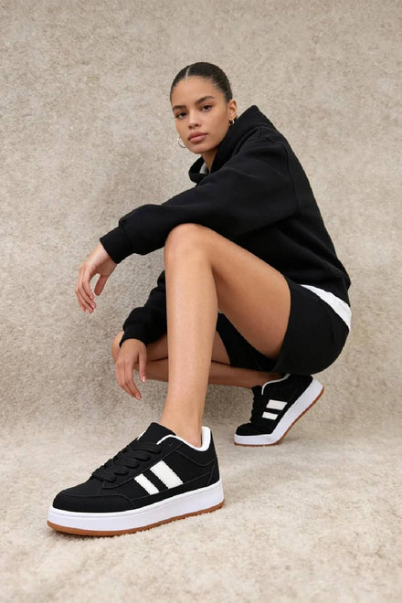 Black Low Top Double Striped Casual Sneaker