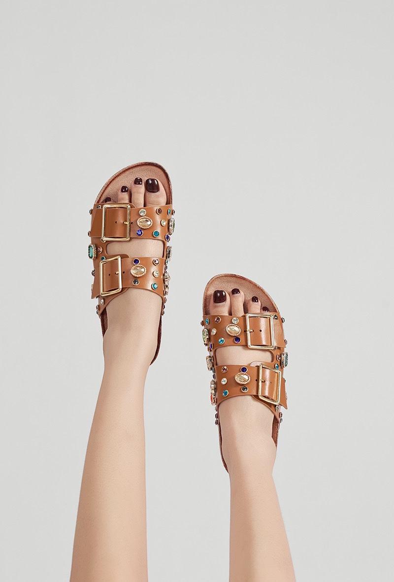 CAMEL WESTERN MULTI STUDDED BUCKLED SANDALS